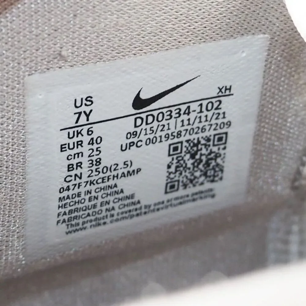 Nike Kyrie Infinity GS 'Smoke and Mirrors' Basketball‎ Shoes DD0334-102 Youth 7